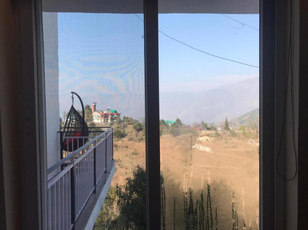 Icebergs Mussoorie - A Boutique Stay And 24 Hrs Roof Top Cafe Exterior foto