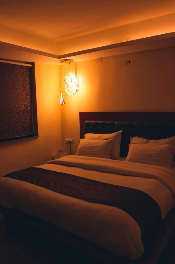 Icebergs Mussoorie - A Boutique Stay And 24 Hrs Roof Top Cafe Exterior foto
